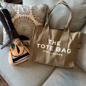 Marc Jacobs The Tote Large Canvas